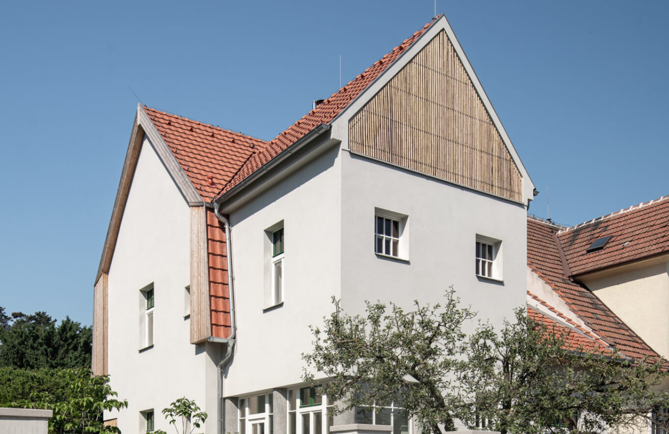 S motivem troj&uacute;heln&iacute;ku. Prvorepublikov&aacute; vila v Brně pro&scaron;la radik&aacute;ln&iacute; rekonstrukc&iacute;